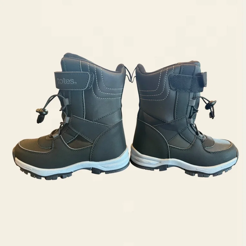 Totes Boys Black Winter Snow Boots Size 13 Bungee Toggle Hook and Loop Strap
